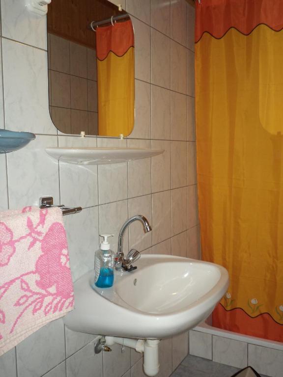 Herkules Panzio Guest house
